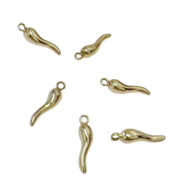 DIJE ESMALTADO FRUTA PIMIENTO - AJI 15X5MM (DORADO)