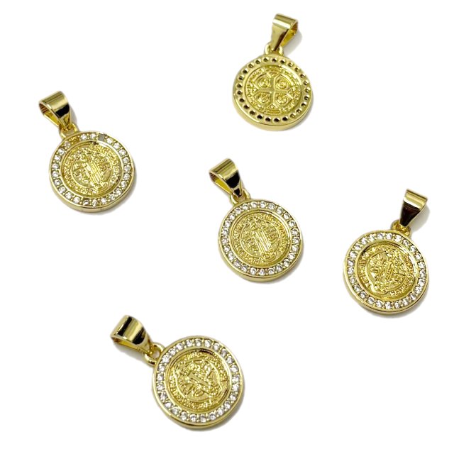 DIJE SAN BENITO 12MM - BAÑO DE ORO