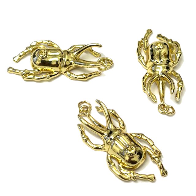 DIJE ESCARABAJO 33X17MM - BAÑO DE ORO