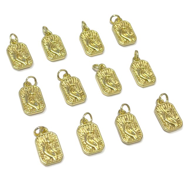DIJE MANO MEDALLA 11X8MM - BAÑO DE ORO