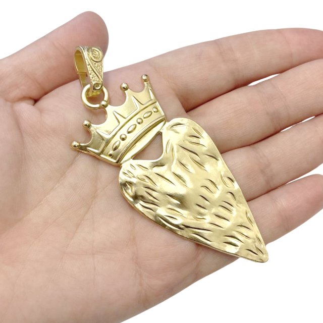 DIJE CORAZON Y CORONA XL 71X33MM - DORADO MATE