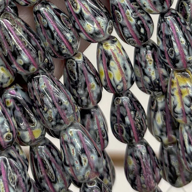 CRISTAL CHECO NEGRO ROSADO LAGRIMA 13X8MM (X TIRA)