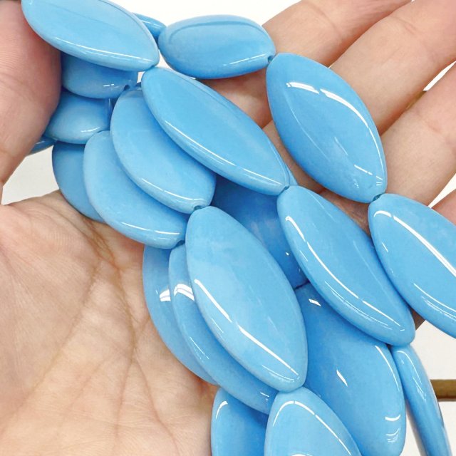 CRISTAL CHECO CELESTE OVAL 36X17MM (X TIRA)