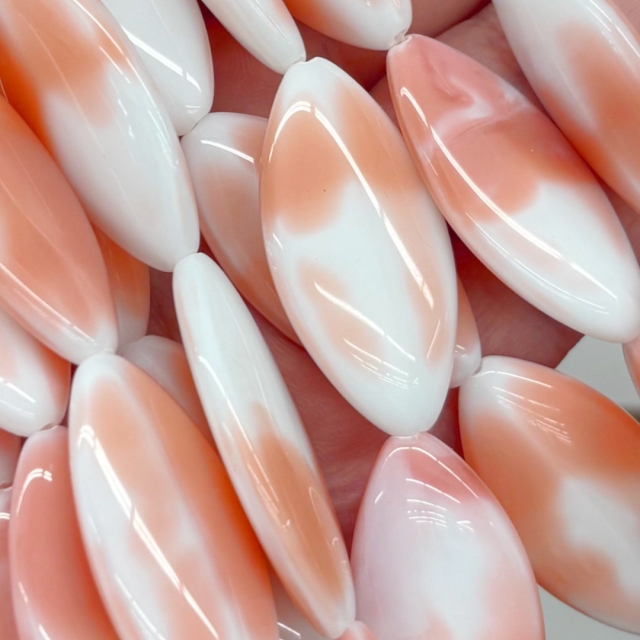 CRISTAL CHECO ROSADO OVAL 36X18MM (X TIRA)