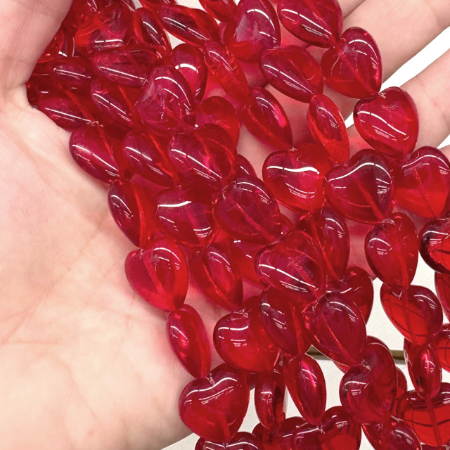 CRISTAL CHECO ROJO CORAZON 16MM (X TIRA)