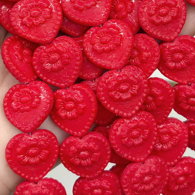 CRISTAL CHECO ROJO CORAZON 17X18MM (X TIRA)