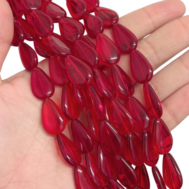 CRISTAL CHECO ROJO LAGRIMA 20X12MM (X TIRA)