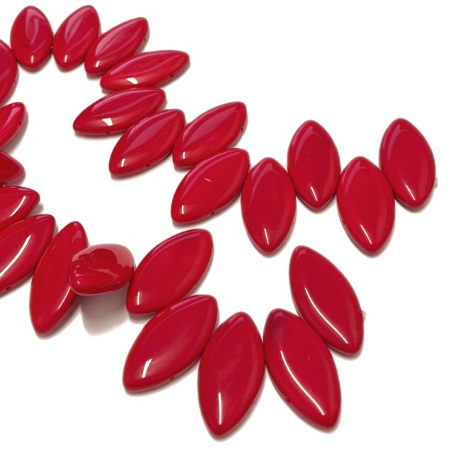 CRISTAL CHECO ROJO OVAL 18X38MM (X TIRA) - DOBLE AGUJERO