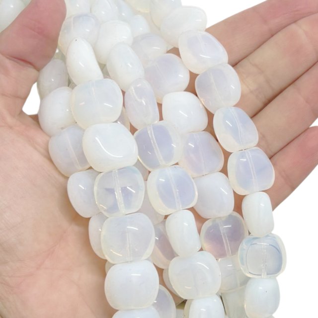 CRISTAL CHECO BLANCO OPALINA 15X17MM (X TIRA)
