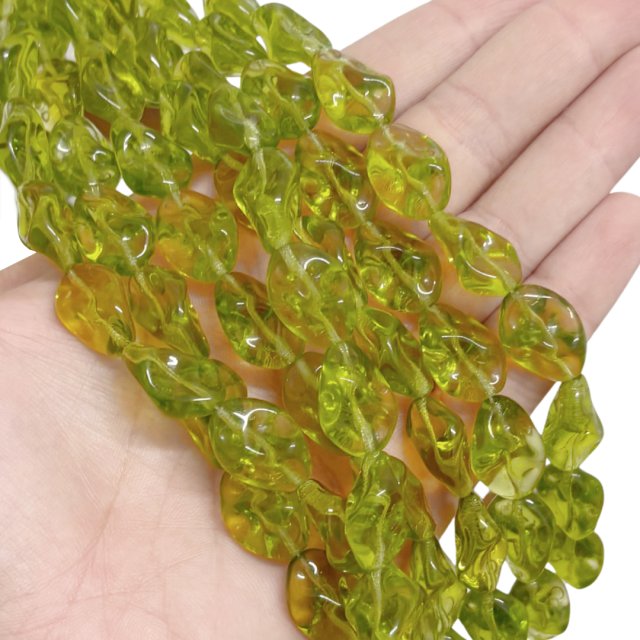 CRISTAL CHECO VERDE ROMBO 18X13MM