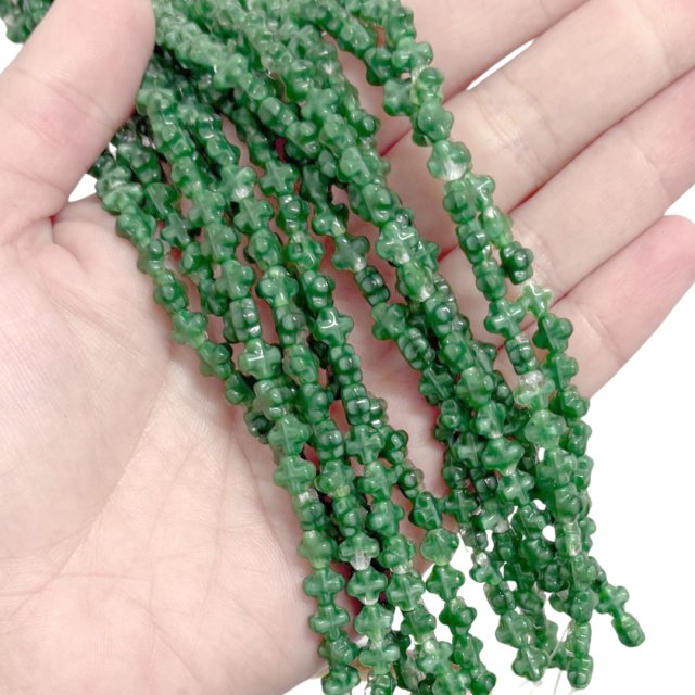 CRISTAL CHECO VERDE CRUZ 6X6MM (X TIRA)