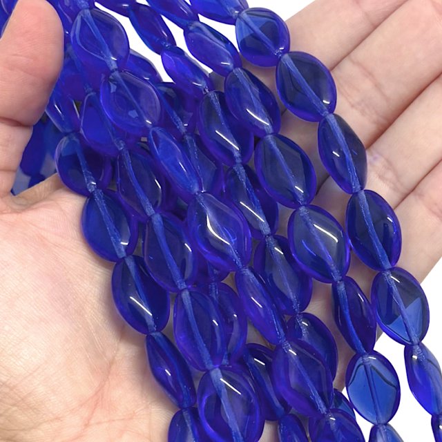 CRISTAL CHECO AZUL OVAL 18X12MM (X TIRA)
