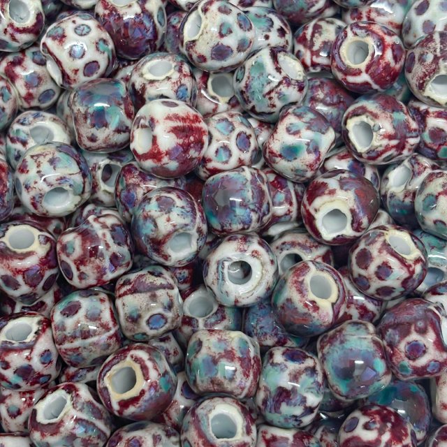 CERAMICA DONA IRREGULAR 12X14MM - ROJO, VERDE AGUA Y BLANCO