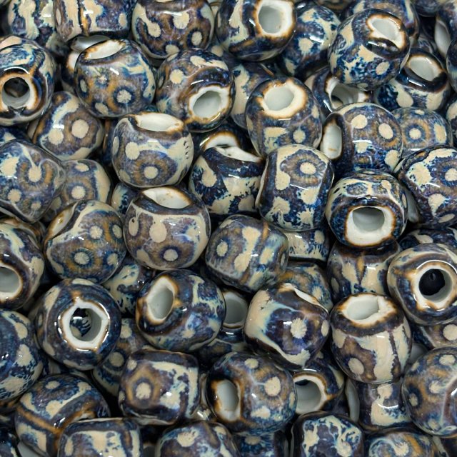 CERAMICA DONA IRREGULAR 12X14MM - BEIGE, MARRON Y AZUL