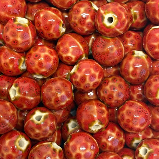 CERAMICA BOLITA IRREGULAR 16MM - ROJO