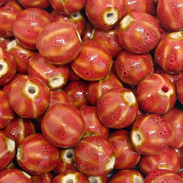 CERAMICA BOLITA IRREGULAR 16MM - ROJO