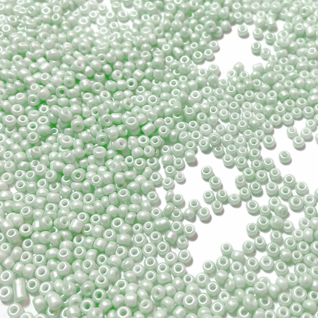 MOSTACILLAS 3X2MM PERLADAS  - VERDE CLARO