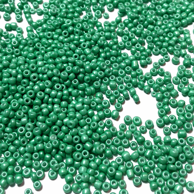 MOSTACILLAS 3X2MM PERLADAS  - VERDE