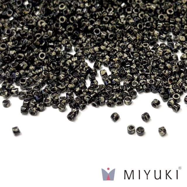 MIYUKI DELICA Nº11 OPACO NEGRO PICASSO